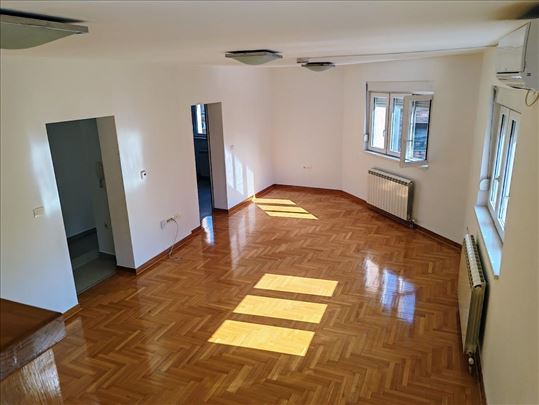 Kalenić duplex stan 144 m2 4-soban prazan garaža