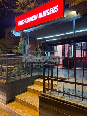 NA PRODAJU: Brendirani lokal Bash Smash Burgers