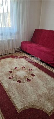 Izdaje se jednoiposoban namešten stan