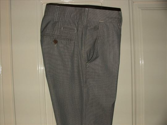 Moncler chino pantalone vel. 46