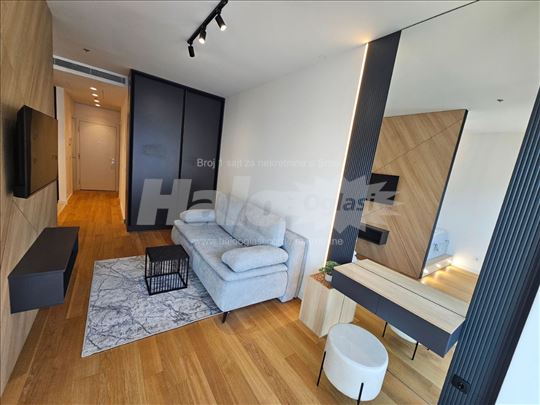 West 65 Tower - Lux opremljen - Novi Beograd