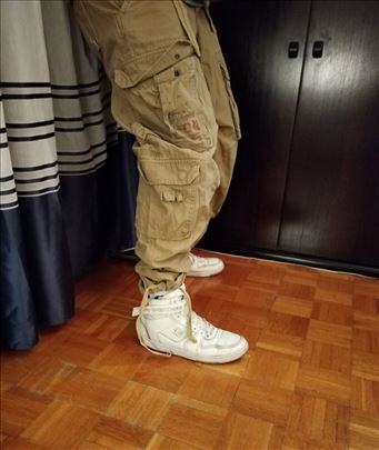 Pantalone široke sa džepovima bež