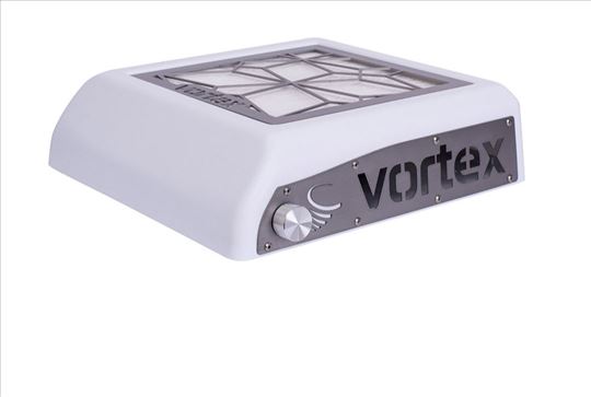 Prodajem aspirator za prašinu