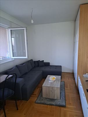 Voždovac, Vojvode Vlahovića, jednosoban 35m2, lođa