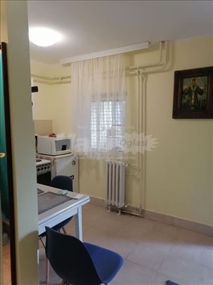 Izdajem jednosoban stan kod starog merkatora