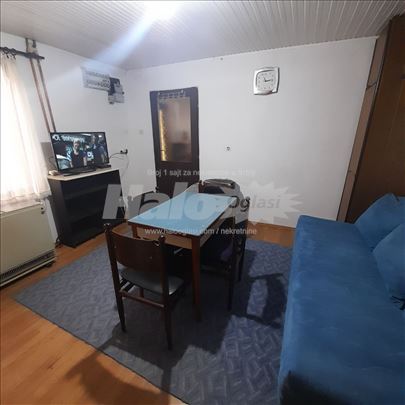 Stan Zemun Prvomajska za 1 ili 2 devojke