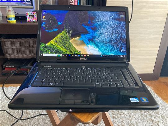 Dell 1545 perfektno stanje