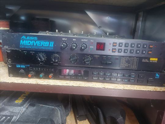 Alesis midiverb 2, korg reverb, ibanez dugital rev