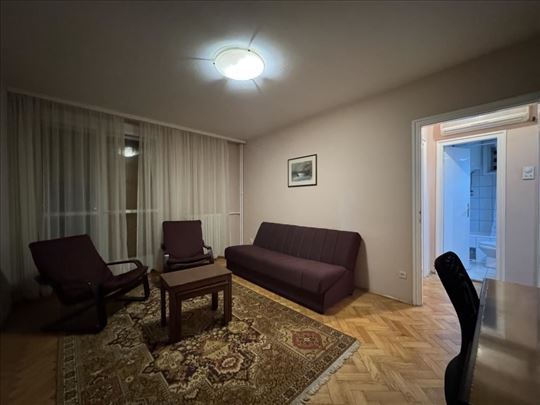 Stan za porodice 70m², Filipa Višnjića, Zemun ID#2