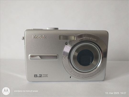 KODAK M863 digitalni fotoaparat sa baterijom