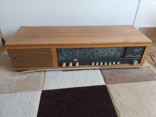Stari radio SABA Mainau F
