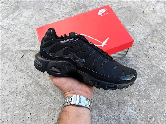 TN Triple Black