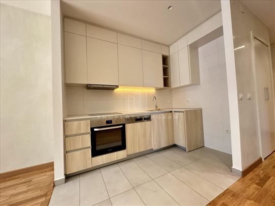 BW Vista, uknjižen, odmah useljiv ID#3702