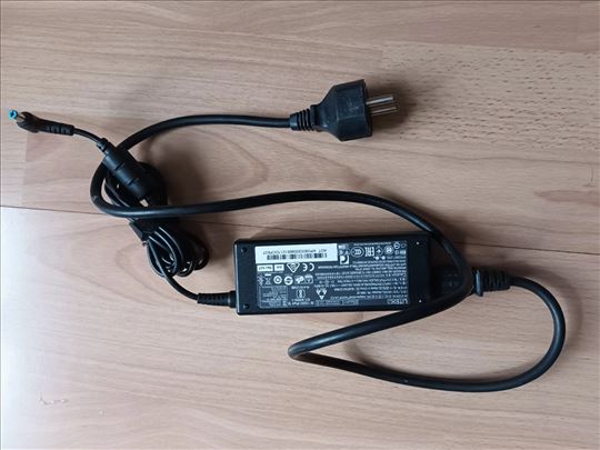 Punjac za laptop  19V-4.7A