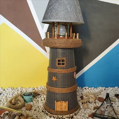 Stona lampa svetionik