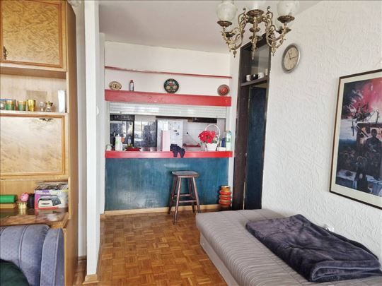 Voždovac, Banjica, Crnotravska, 69m2