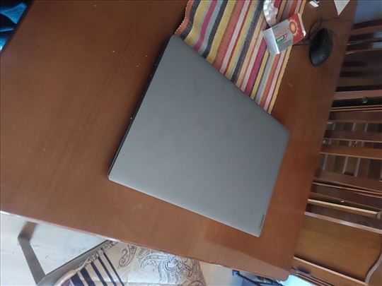 Lenovo ideapad i7 intel iris xe graphics 