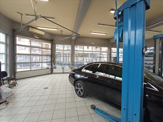 Izdaje se poslovni prostor 156m2, open space, u ši