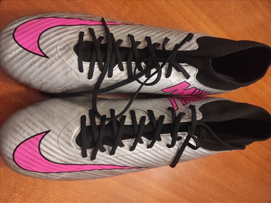 Kopačke Nike br. 47