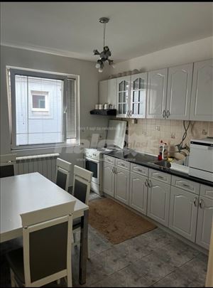 Dvosoban stan, 49+4kvm lođa,Kumodraška,Voždovac