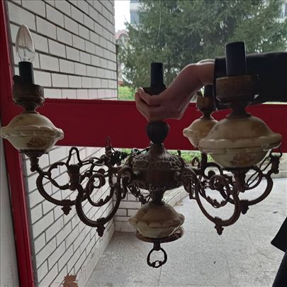 Prodajem luster od kovanog gvozdja