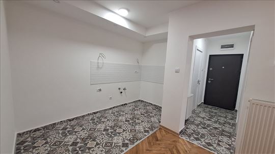 Zemun - Pregrevica 33kvm (mereno 40kvm)