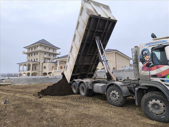 Crna zemlja,Humus