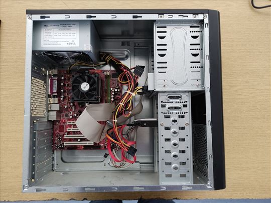 Desktop kompjuter računar MSI, Asus, Foxconn, Leno