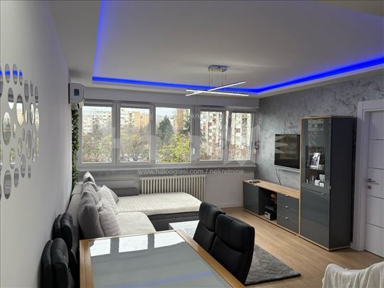  Zvezdara LUX 2.5 Penthouse CG, Uknjizen