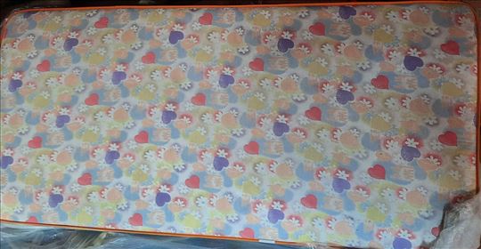Dušek dimenzija 190 x 90 centimetara