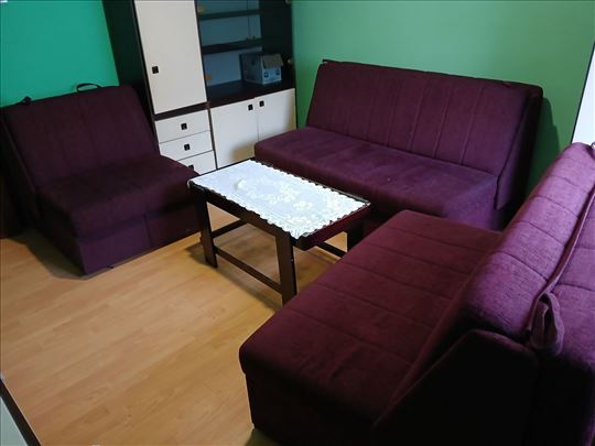 Prodaju se trosed, dvosed i fotelja