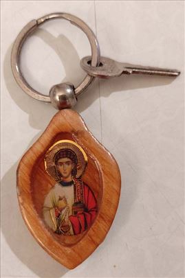Drveni privezak sa likom svetog Stefana