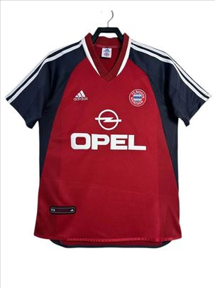Bayern Munich 2001/2002 domaći dres