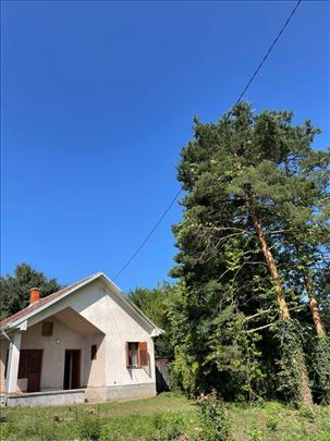 Velika Ivanča kuća na divnom mestu