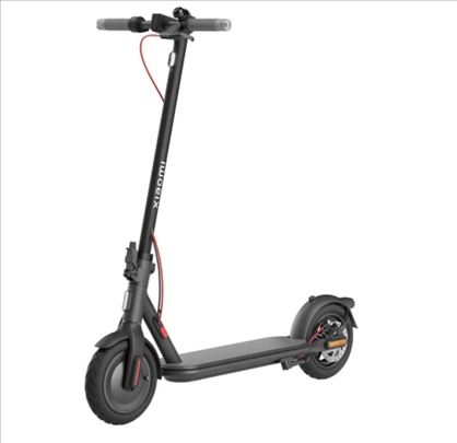 Xiaomi Mi Electric Scooter 4 crni električni troti