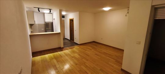 Zemun, nov stan, 37m2, garaza