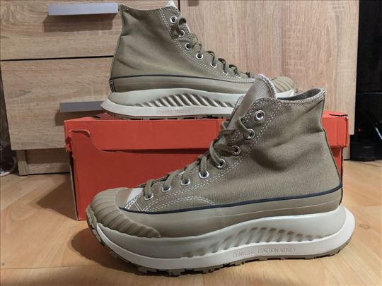 Converse br. 44 novo, original, top cena 