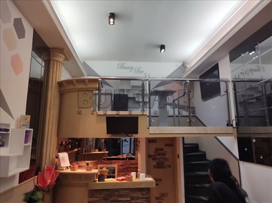 Izdaje se poslovni prostoru centru Niša, 34m2!