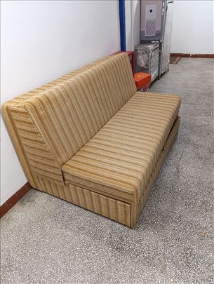Trosed na razvlacenje + fioka
