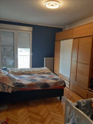 Zemun, 2,5, funkcionalan, 60m2, RENOVIRAN