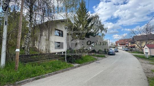 Kuća za porodicu ili investiciju u Petrovaradinu