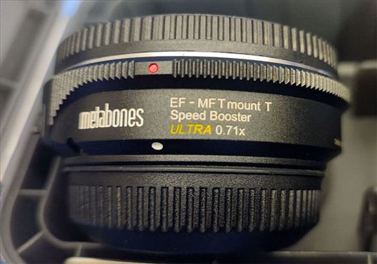 Metabones speedboster Ultra 0.71 adapter za EF