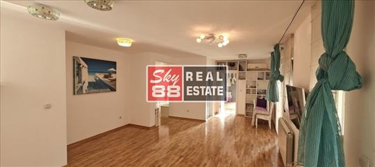 3,0  Vozdovac ,Lekino brdo ,neposredna  blizina Su