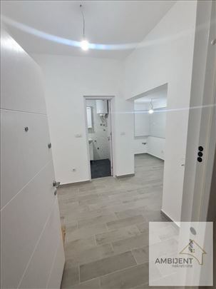 Stan u Batajnici blizu centra, novogradnja, trosob