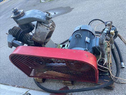 Klipni kompresor 15kw