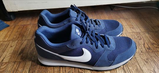 Nike MD Runner 33 cm