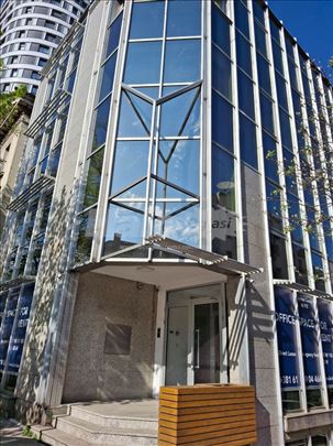 Poslovni prostor idealan za banke-461m2