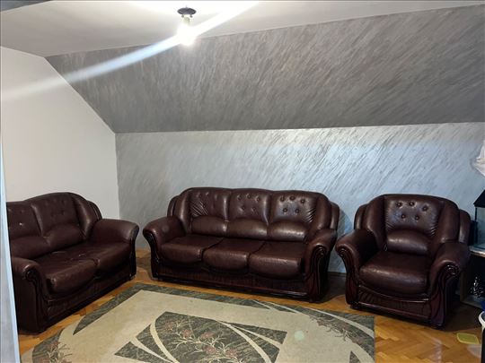 Na prodaju TDF garnitura