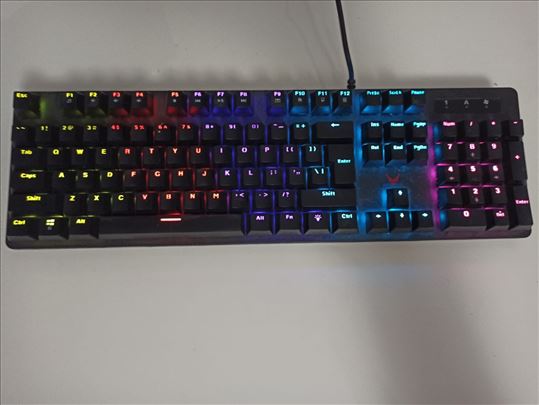 Prodajem gejmersku tastaturu, miš i podlogu
