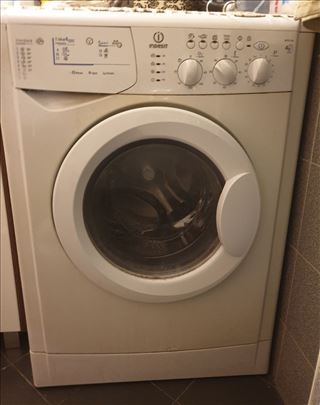 Indesit WI DL 106-mašina za pranje i sušenje veša